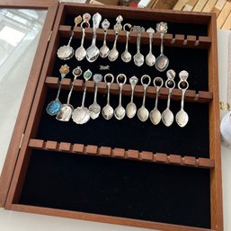 Collector Spoons In Case Set No. 1 (MB) MB2