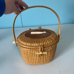 Super Cute TW Rounds Small Wicker Basket From Providence RI With Whale Top (BR)