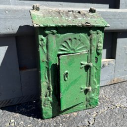 Vintage Green Painted Metal Letter Box - See Description (Garage)