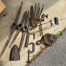 Assorted Vintage/Antique Metal Tools And Pieces (Garage)