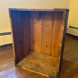 Rustic Vintage Wooden Crate (b2)
