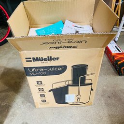 Brand New! Mueller Ultra Juicer Machine MU-100  (Garage)