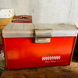 Vintage Thermaster Metal Cooler (Basement)