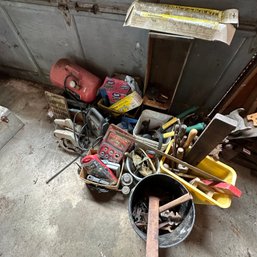 Garage Tool Picker's Lot #1 - Air Tank, Hand Saws, Drill Bits, Circular Saw, Socket Sets, And More!