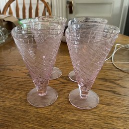 Set Of 4 Pink Sundae Cups (kitchen)