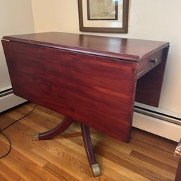 Vintage Mahogany Drop Leave Table With Drawer (LRoom)