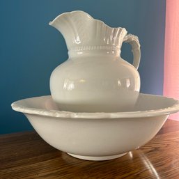 Gorgeous Vintage Alfred Meakin Ironstone Pitcher & Basin (MB)