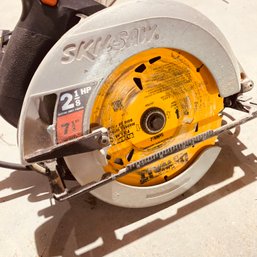 Skilsaw 7 1/4 Circular Saw (BSMT)