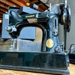 Vintage Portable Singer Sewing Machine, With Case