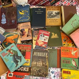 Crate Of Books: Gone With The Wind Early Edition, Bird Books, Etc (bed1)