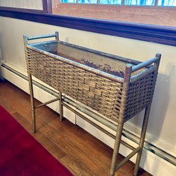 Woven Stand Planter With Metal Tray (DR)