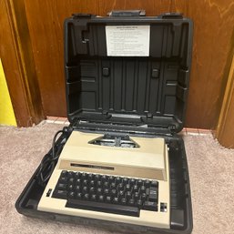 Vintage Sears 'The Communicator' Typewriter With Correction (BSMT3)