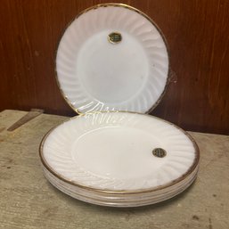 Four Vintage FIRE KING 22K-Gold Anchorglass Plates (BSMT3)