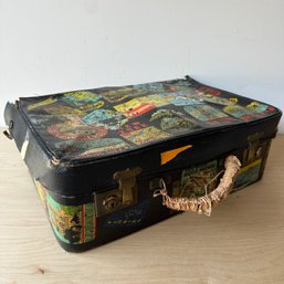 Vintage Travel Suitcase, Handle Needs Repair (DC)