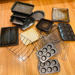 Large Lot Of Wire Cooling Racks, Baking Pans And Sheets Plus Muffin Pans (Kitchen)