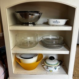 Mix Of Kitchen Bowls And Cookware (kT) All 3 Shelves