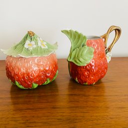 Too Cute For Words! Ceramic Strawberry Creamer & Sugar Bowl! (Kitchen)