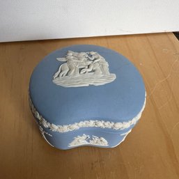 Vintage Wedgewood Blue Jasperware Trinket Box (EF)