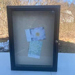 Display Your Memories! Shadow Box With Glass Door & Fabric Board 19'x14'x3' (Garage)