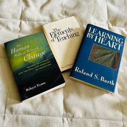 Set Of 3 Books (Bedroom 3)