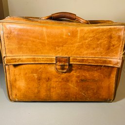 Vintage Leather Hartmann Briefcase (BSMT Back Right)
