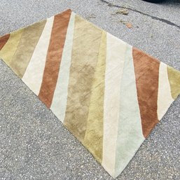 Jaipur Hand Tufted Polyester Rug With Some Snags/light Stains As Shown (Garage)