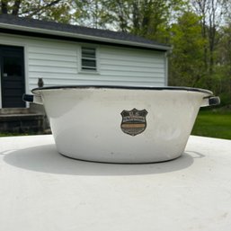 Vintage White Enamel Pot (BSMTLeft)