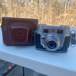 Cool! Vintage Kodak Synchro Camera With 44mm F/3.5 Ektar Lens & Case (garage)
