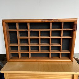Wooden Tray Display Case (dL)