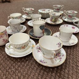 Assorted Vintage Cups & Saucers Incl. Paragon, Aynsley, & More (Kitchen)