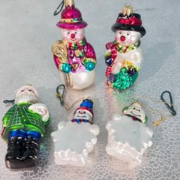 5 Snowman And Santa Glass Christmas Ornaments (BR)