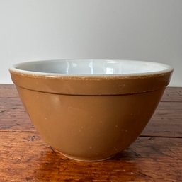 Vintage Small Brown Pyrex Bowl (HW)