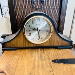 Battery Operated Mantle Clock (Living Room)