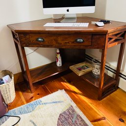 Corner Desk (office)