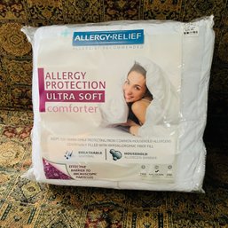 Allergy Protection Full/queen Comforter - New! (Bedroom)