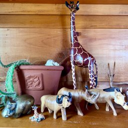 Decorative Wooden Safari Animals And Potted Plant (Porch)