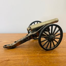 Miniature Metal Toy Cannon (LR)