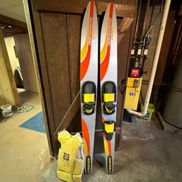 Vintage O'Brien Water Skis & Life Jacket (BSMT)