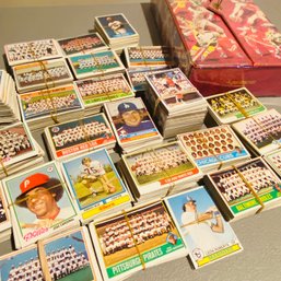 Huge Lot Of Vintage Baseball Cards Organized By Team From 1970s (BSMT Right Side 47917)
