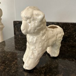 Adorable Ceramic Lamb Vase/Planter (DR)