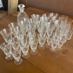 Set Of Pretty Mid Century Etched Glasses And Decanter (Garage)