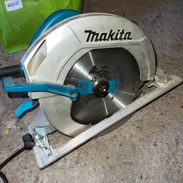 Makita Electric Circular Saw (basement)