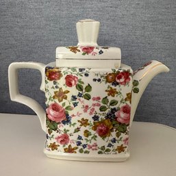 Vintage Floral Windsor Porcelain Teapot  (Yoga Room)