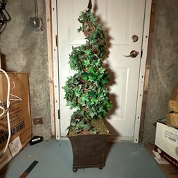 Nice Faux Ivy Topiary Tree In Planter (Bsmt Under Stairs)