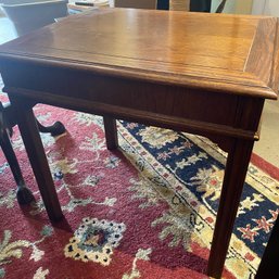 Small Vintage Wooden Side End Table (Bsmt)