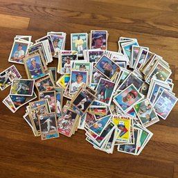 Large Lot Of Vintage Baseball Cards (BR2)