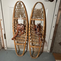 Pair Of Vintage Great Canadian Wooden Snowshoes 10' X 36' (Bsmt Under Stairs)