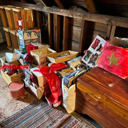 Vintage And Modern Christmas Lot (attic)