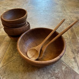 Handcrafted Teak Salad Bowl With Utensils & Six Smaller Wood Bowls - See Descr. (Kitchen)