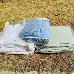 Knit Blankets And Cotton Sheet Set (Livingroom)